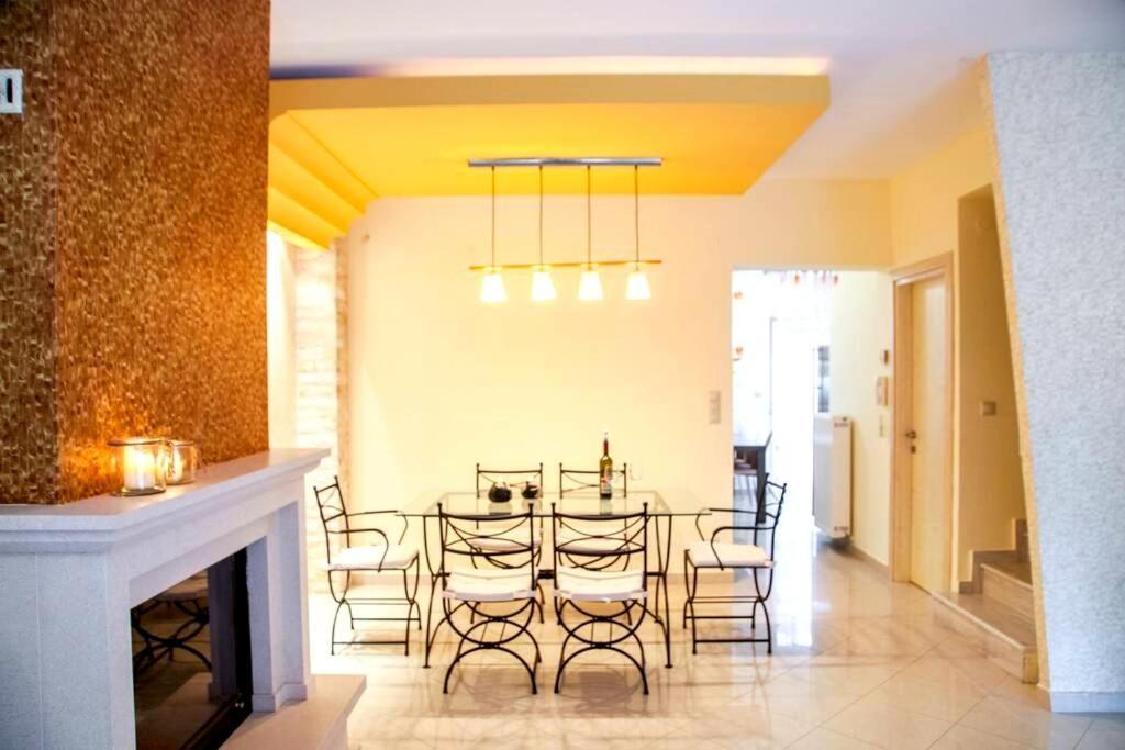 Вілла Luxurious West Side Maisonette In Alexandroupolis Екстер'єр фото