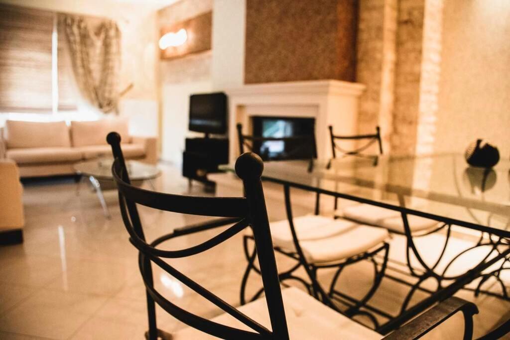 Вілла Luxurious West Side Maisonette In Alexandroupolis Екстер'єр фото